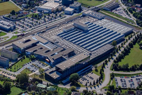 ENGEL Austria Headquarter in Schwertberg, Österreich Nachhaltige Technologien im Fokus: ENGEL Austria bei Welt der Wunder