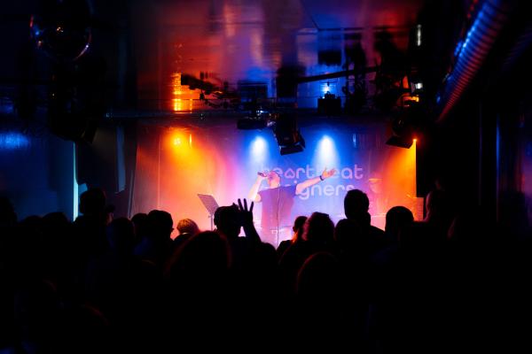 Heartbeat Designers begeistern bei Albumrelease von „Triangular Universe“ Synthpop-Feuerwerk im Blue Shell Cologne: Heartbeat Designers begeistern bei Albumrelease von "Triangular Universe"