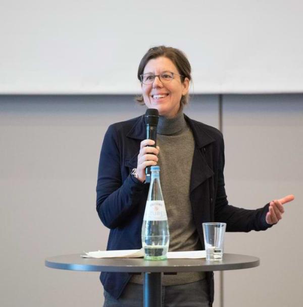Vortrag über Demokratie, Politik, den Bundestag und Hintergründe von Lobbyismus Die Zukunft der Politik - wie kann diese aussehen?