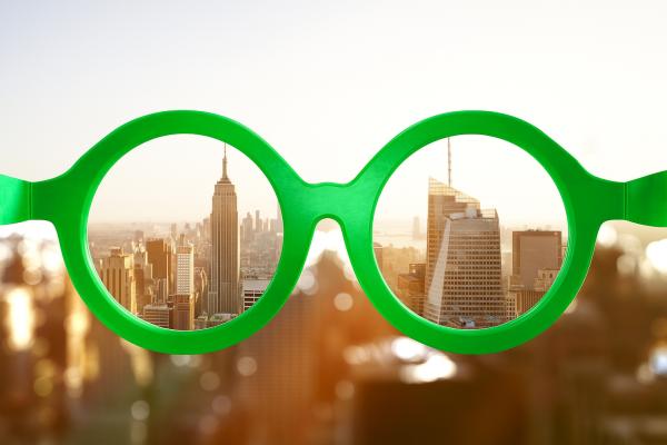 Der Datenblick hilft beim Sparen von Energiekosten für
Gebäude, IT-Infrastruktur und Produktion. Weniger Energiekosten bei IT, Gebäuden und Produktion