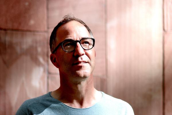Jürgen Hörig singt jetzt auf Deutsch