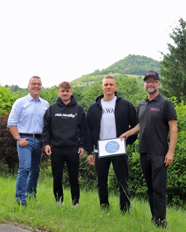Wettbewerb- Gewinner no.waiy clothing aus Reutlingen startet durch Wettbewerb-Gewinner no.waiy clothing aus Reutlingen startet durch