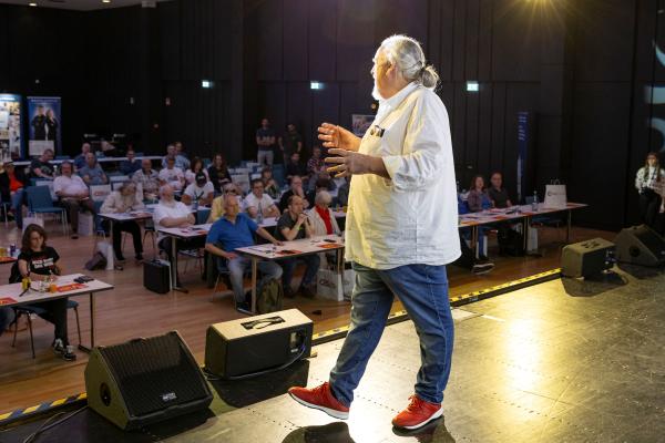 Schlage auch du die Inflation - Erfolgsseminar mit Ernst Crameri
