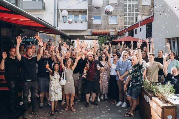 Der Karlsruher UCC-Spezialist STARFACE feierte am 4. Juli 2025 sein 20-jähriges Jubiläum. STARFACE feiert 20 Jahre!