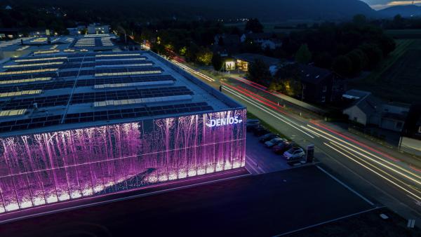 Innovationsstandort mit Weitblick - der Hauptsitz der DENIOS SE in Bad Oeynhausen Meilenstein: DENIOS knackt erstmals die 300-Millionen-Marke