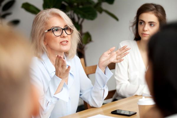 Präsenz und Online Unterricht Zertifizierter Coaching & Business Coaching-Lehrgang der HELP Akademie