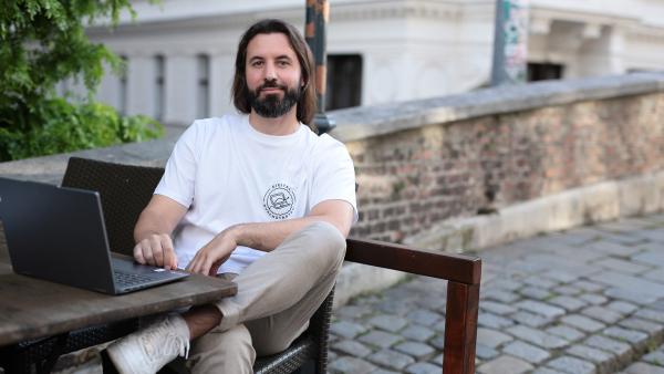 Echte Kundengewinnung mit Digital-durchstarten.com von Norman Gänser. Digital-durchstarten.com: Jeder postet - aber kaum jemand verdient damit