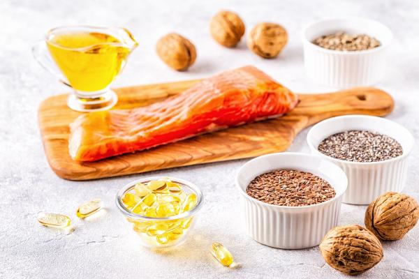 Auranatura Nährstoffe zur Unterstützung der Gehirnfunktion im Winter: Die Kraft der Omega-3-Fettsäuren