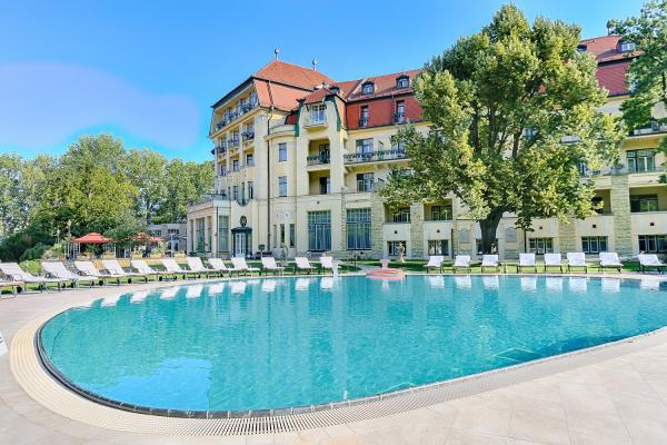 Das Ensana Thermia Palace in Piestany (Slowakei) bietet sich hervorragend für Kuraufenthalte an. Regeneration auf Rezept: Kuraufenthalte in den Ensana Hotels