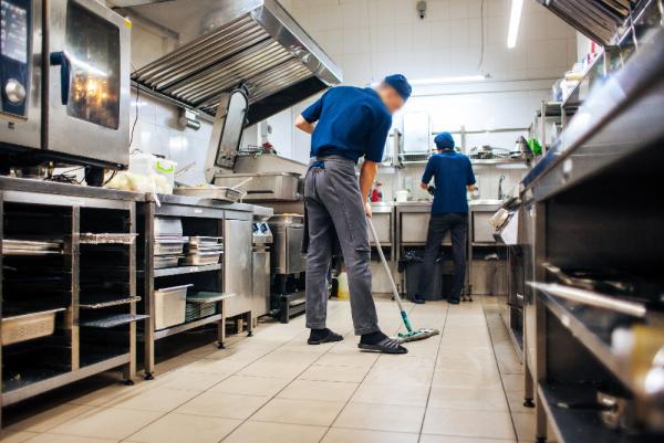 Die Wichtigkeit von Sauberkeit und Hygiene in Gastronomie und Lebensmittelhandel