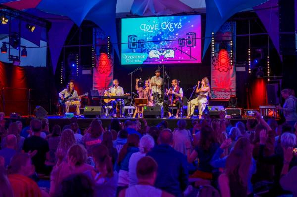 Rekordbesuch beim 9. Xperience Festival - 2.500 Menschen feierten spirituelle Vielfalt, Gemeinschaft und Achtsamkeit
