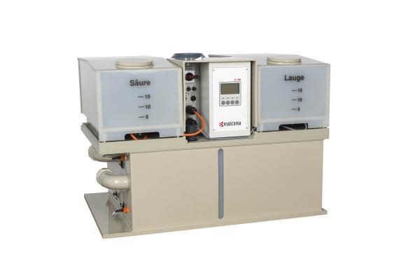 Kyoceras Anlage zur Abwasserneutralisation Kyocera präsentiert seine Wasserneutralisationslösungen