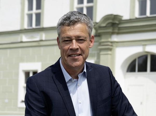 Graphtechnologie zur Aufdeckung verborgener Netzwerke