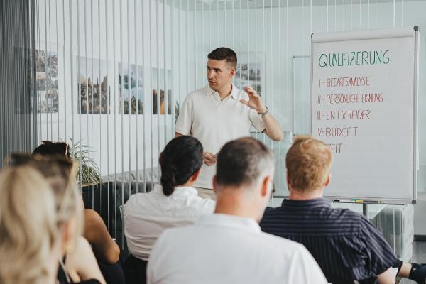 Weniger Stress, mehr Freiheit - mit Coaching von Elias Kaltenberger