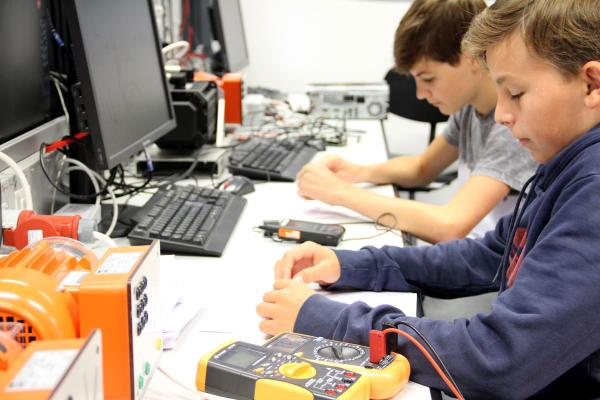 MINT-Bildung - ein bedeutender Faktor für den Wirtschaftsstandort Deutschland