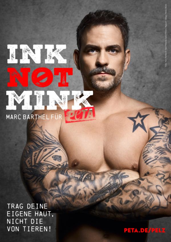 Marc Barthel zieht blank: Schauspieler engagiert sich mit neuem PETA-Motiv gegen Pelz Marc Barthel zieht blank: Schauspieler engagiert sich mit neuem PETA-Motiv gegen Pelz - seine Botschaft: "Ink not Mink!"