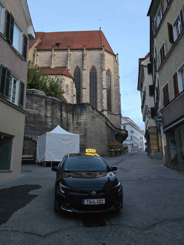 Taxi Tübingen | Online Taxi-Preisrechner für Baden-Württemberg | Flughafentransfer & Kurierdienst Renna Taxi Tübingen startet Taxi-Preisrechner