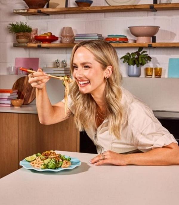 Plant Based im Paradies: Nova Maldives begrüßt Vegan-Influencerin Elly Smart vom 14. - 16. November 2025