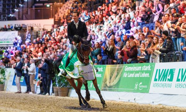 Felix Haßmann siegt im Großen Preis von Oldenburg