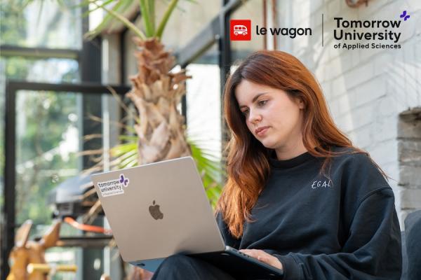 Le Wagon & Tomorrow University starten KI-Bachelor