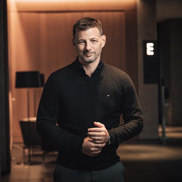 Deutschland hat kein Produkt-, sondern ein Verkaufsproblem  Sales (R)Evolution zeigt, wie Mittelständler ihren Vertrieb in 30 Tagen befreien