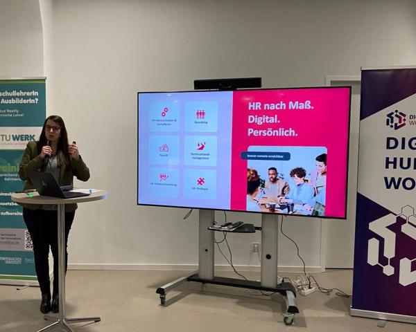 HR-Digitalisierung statt "Nebenbei-Personal": HRzlich-Geschäftsführerin Nadine Ullrich fordert Umdenken im deutschen Mittelstand