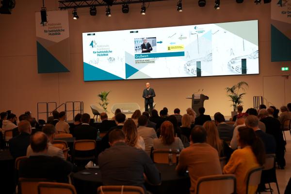 NaKoBeMo Nachbericht: Unternehmen treiben Zukunft der Mobilität voran