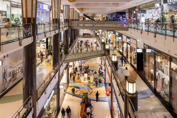 Bershka feiert große Wiedereröffnung im ALEXA