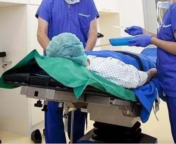 Häufige Fragen zu neuen Methoden und Behandlungs-Möglichkeiten bei einer Bandscheiben Operation