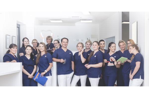 Gut aufgestellt für die Zukunft - die Versorgung der Patienten bei der Zahnklinik Saarland ist gesichert