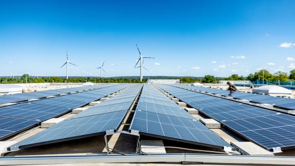 Wasserstoffanlagen-Entwickler Enapter setzt bei Stromversorgung auf nachhaltiges Konzept von Köster Energie