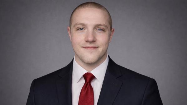 Nico Bergstreiser: Mit 18 vom Social-Media-Profi zum Gründer