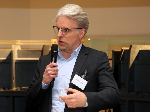 BusinessCode baut Rolle als strategischer Partner für Industrie und Logistik weiter aus