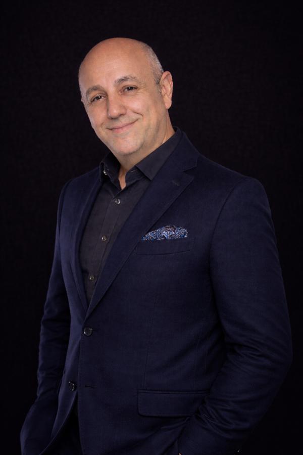 Emanuell Charis über Fluchbefreiung ohne Rituale: Warum die meisten Methoden Menschen tiefer binden statt befreien