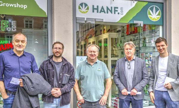 Hanf.com eröffnet neuen Store in Straubings "guter Stube"