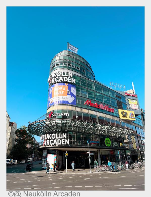 Wo Kunst und Kiez sich treffen: YOUR ART BEAT e. V. bespielt die Neukölln Arcaden mit "Trash Studies" und interaktiven Formaten