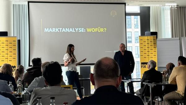 Erfolgreicher FIX&FLIP Starter-Workshop in Bremen: Oliver Fischer zeigt den Weg in den Immobilienhandel