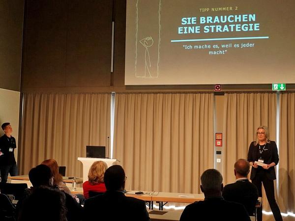 Digitalisiertes Marketing in KMU: Mit Agentur oder in Eigenregie?