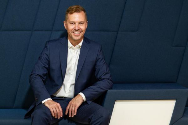 KI im Finanz-Cockpit: Agenten übernehmen, Menschen entscheiden