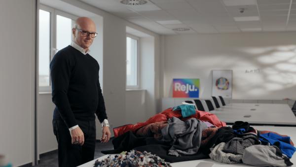 Filme zu Textilabfällen und Kreislaufwirtschaft als Teil der "Fashion Redressed" Serie des BBC