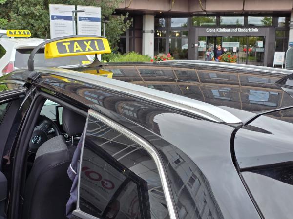 Taxi Tübingen Renna Flughafen Stuttgart