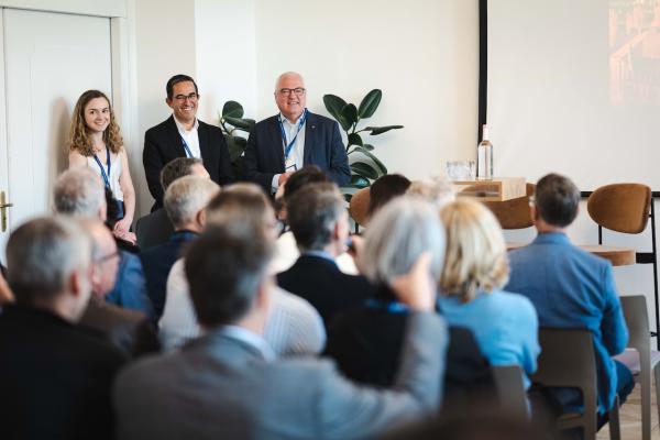 DIHK zu Besuch bei Kustermann: