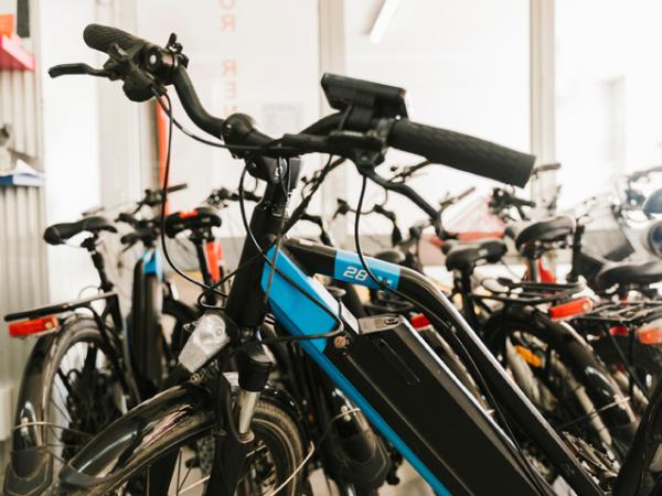 E-Bike: Vom Diebstahl bis zum Akkubrand - Verbraucherinformation der ERGO Versicherung