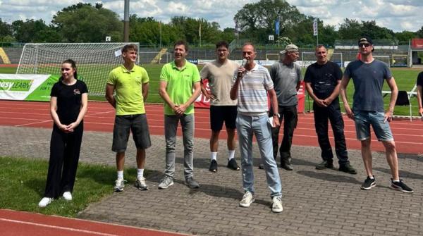 easyLEARN Nachhilfe Dessau-Roßlau unterstützt Mini-WM der Grundschulen im Paul-Greifzu-Stadion