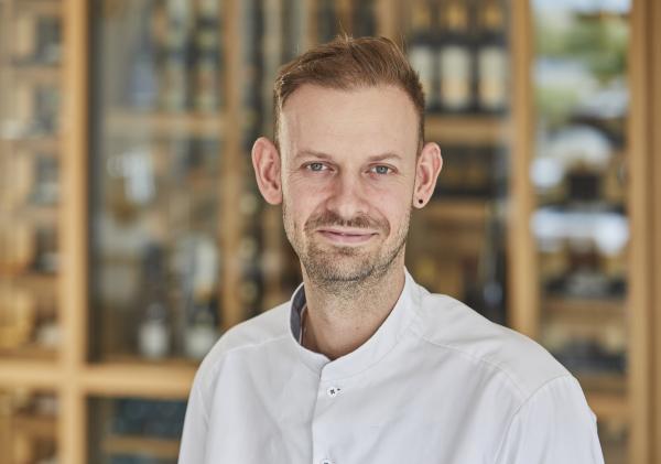 MICHELIN-STERN FÜR DIE OSTSEELOUNGE - Spitzenkulinarik zwischen Ostsee, Kunstgarten und Kräutergarten