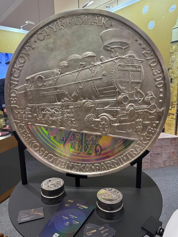 Europas größte Silbermedaille von BESSERGOLD Mint: Fräsmodelle auf Impala 900S von LANG gefertigt