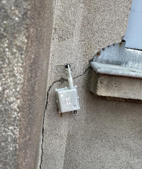 Rissüberwachung: Saugnac Messgeräte bietet komplette Reihe vernetzter Sensoren für die Bauwerksüberwachung
