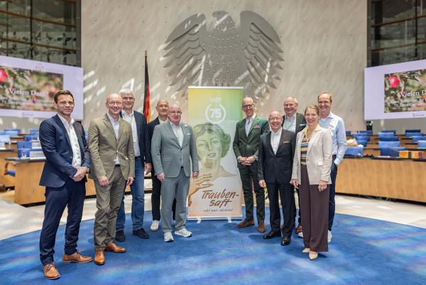 75 Jahre VdF: Fruchtsaftbranche feiert im Bonner Plenarsaal