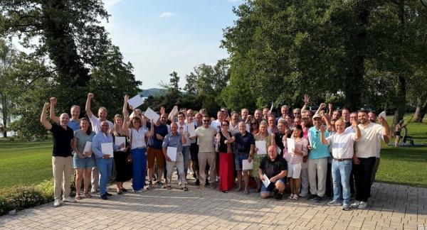 TQ-Group ehrt 99 Jubilare bei festlicher Feier am See