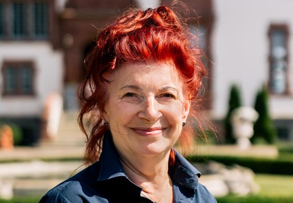 Seehotel Schloss Klink: Vom Stall an die Bar - Simone Lindemann feiert ihr 25. Jubiläum